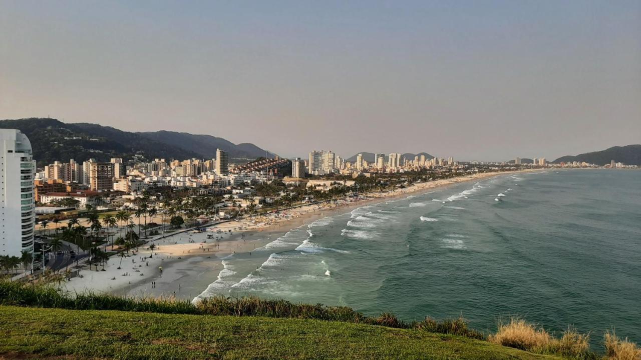 גוארויה Lindo Apartamento Enseada מראה חיצוני תמונה